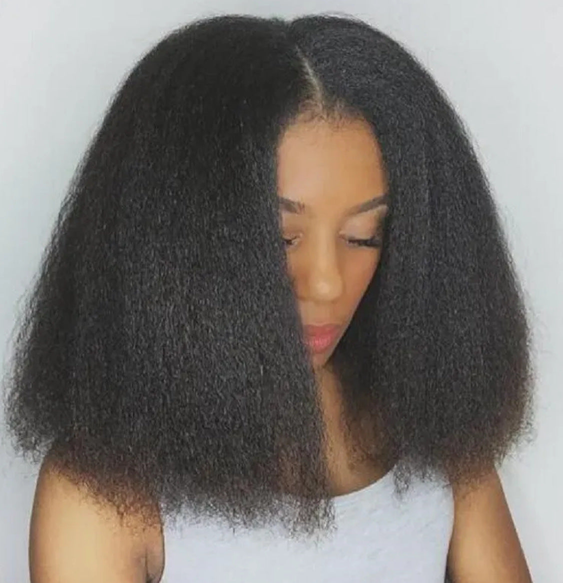 Wisaura™ fiber wig